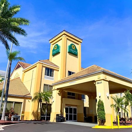 La Quinta By Wyndham Orlando Universal Area - Free Shuttle To Universal Екстериор снимка