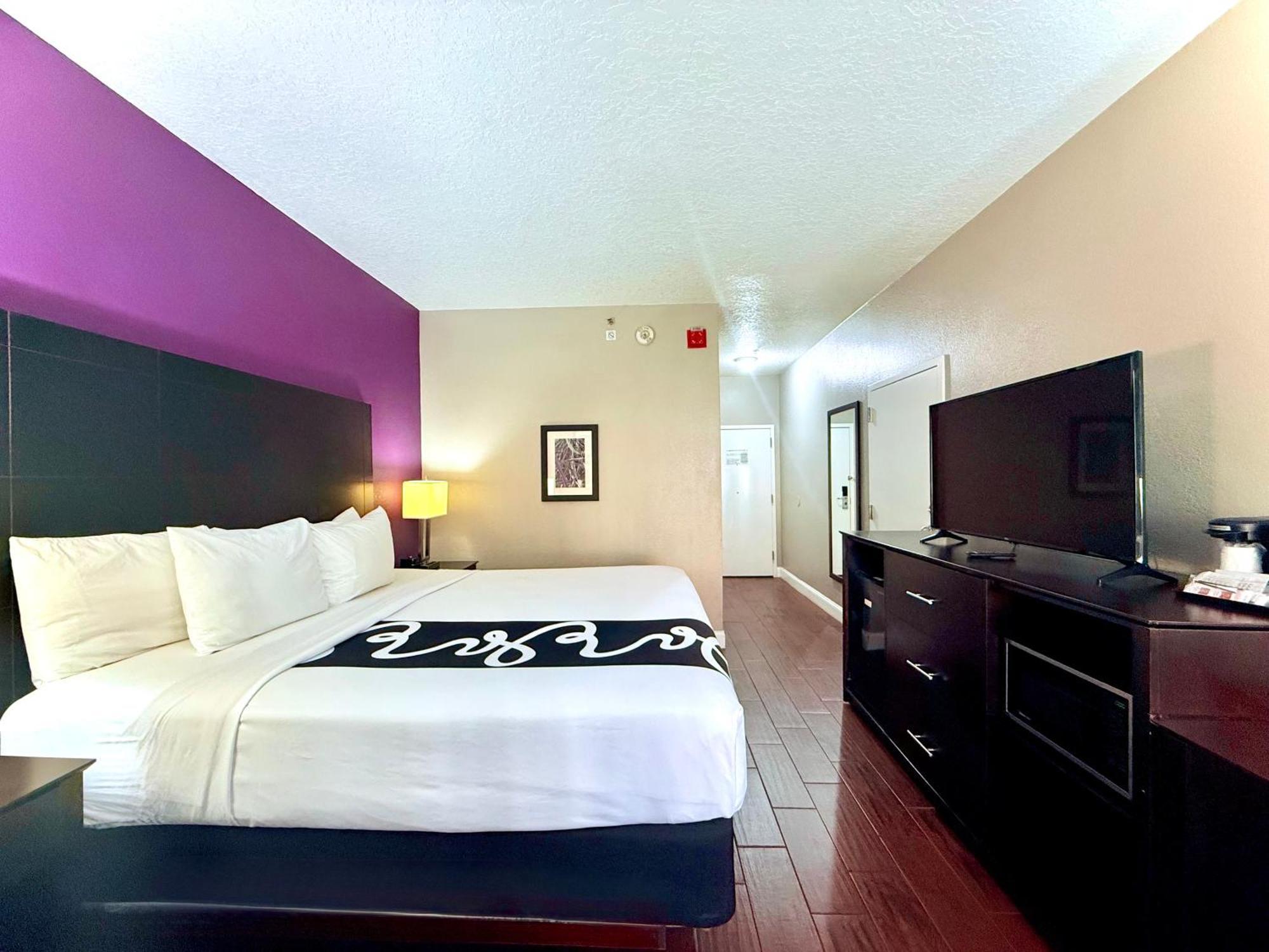 La Quinta By Wyndham Orlando Universal Area - Free Shuttle To Universal Екстериор снимка