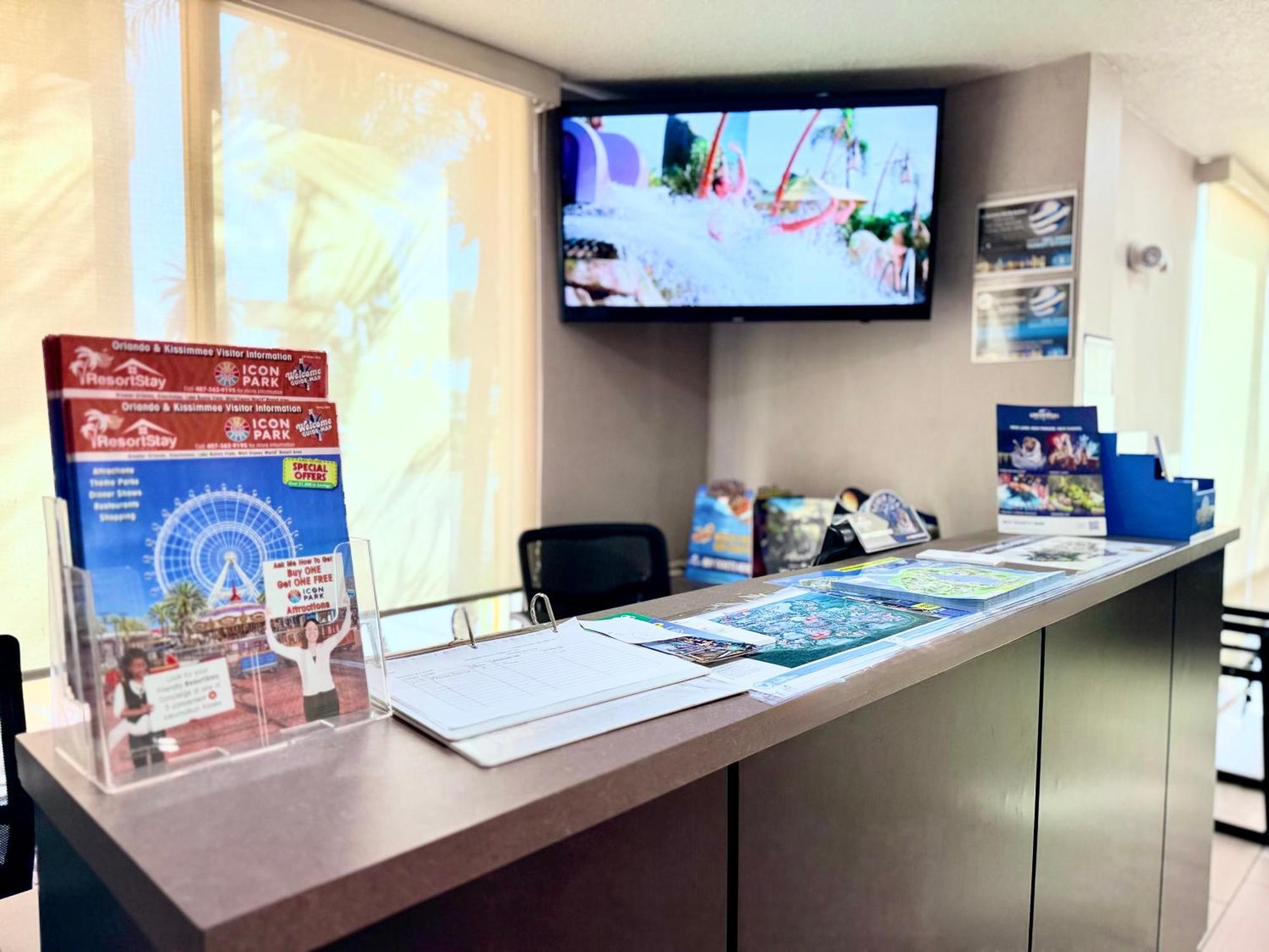 La Quinta By Wyndham Orlando Universal Area - Free Shuttle To Universal Екстериор снимка