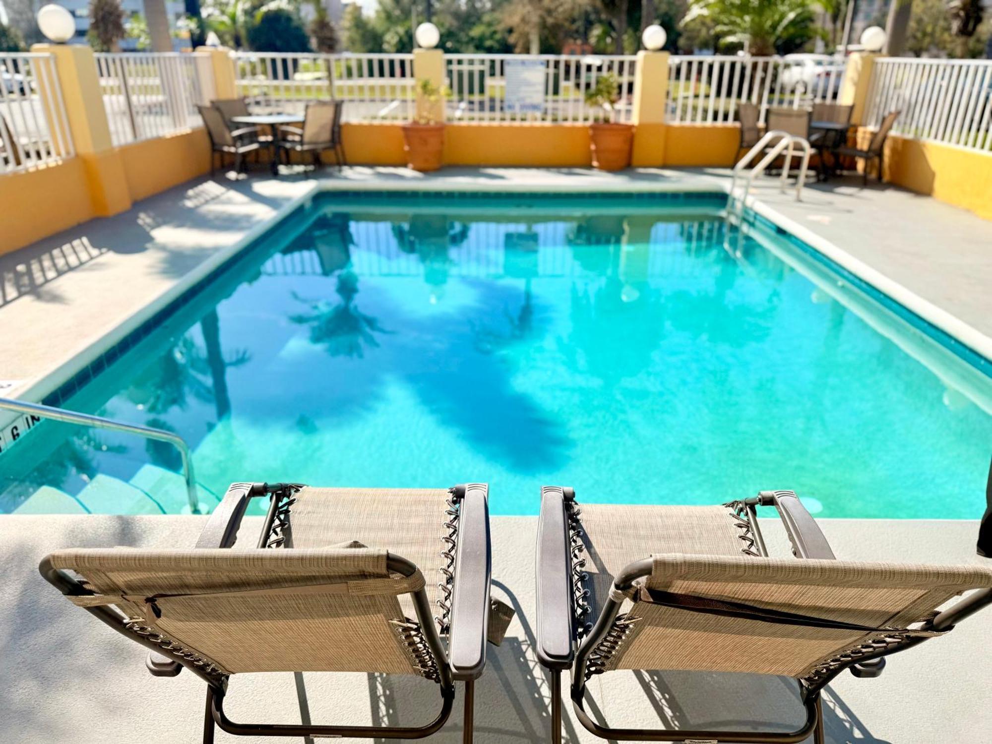 La Quinta By Wyndham Orlando Universal Area - Free Shuttle To Universal Екстериор снимка